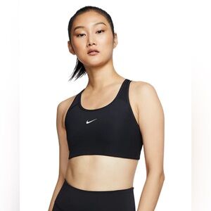 Nike Swoosh Medium Support Sport Bra